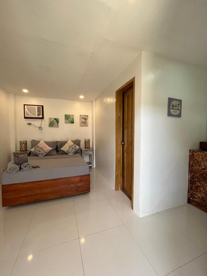 Hutch Lodging House El Nido Esterno foto